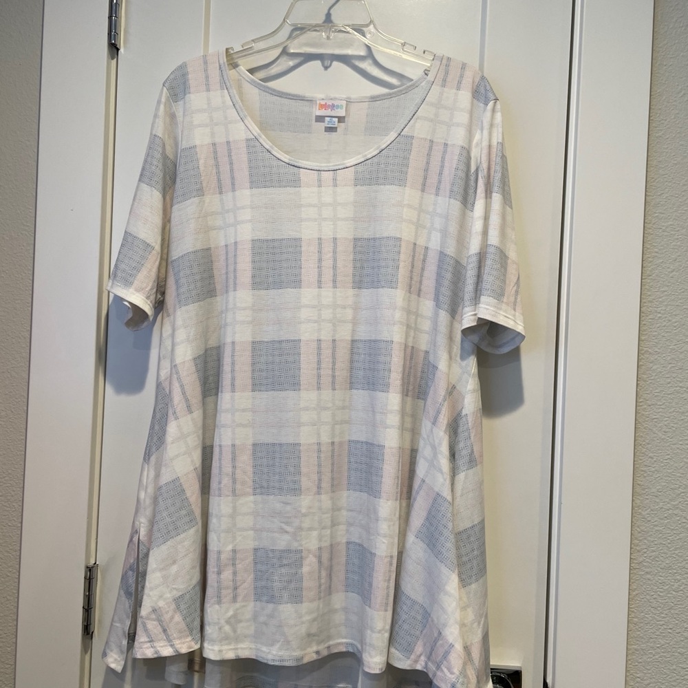 LuLaRoe Perfect Tee